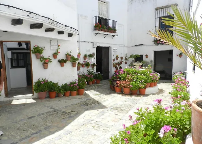 Casa Lola, La Plazoleta